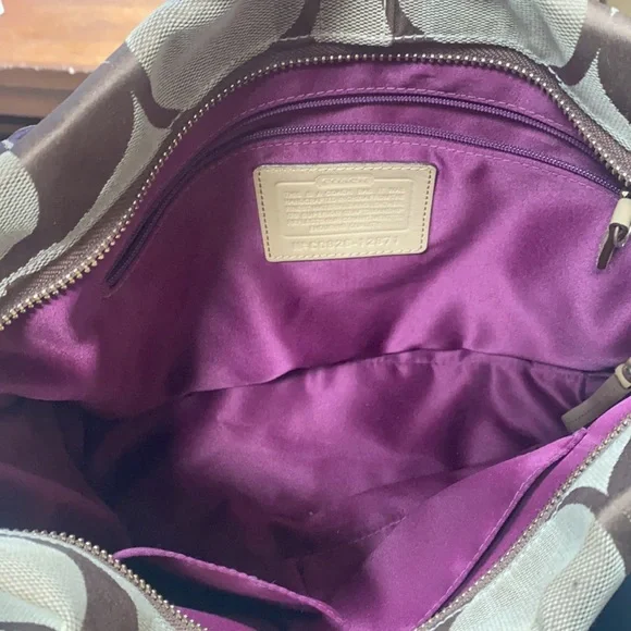 Coach Purse - Picture 4 of 7